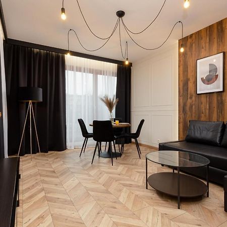 Awangarda Apartment Warsaw Ochota By Renters Prestige Екстер'єр фото