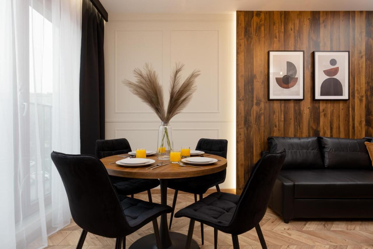 Awangarda Apartment Warsaw Ochota By Renters Prestige Екстер'єр фото